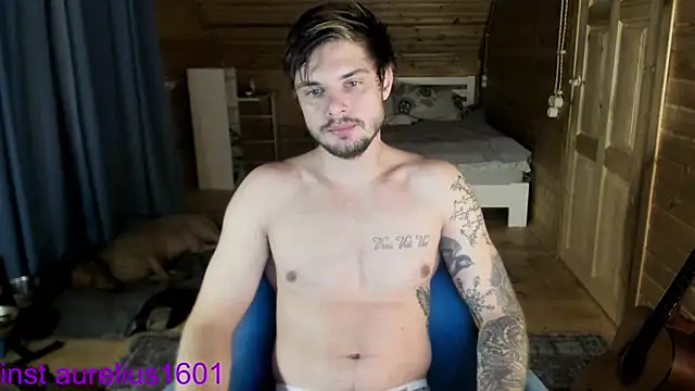 maks wolfis online show from September 19, 2025, 9:37 pm