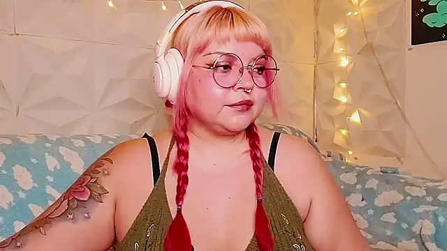 Snapshot of Satyn_doll chatting on June 27, 2026, 11:21 pm Satyn doll online show from June 27, 2026, 11:21 pm