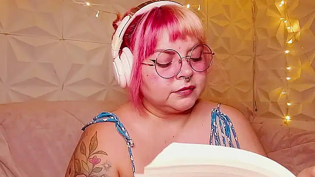 Snapshot of Satyn_doll chatting on July 11, 2026, 11:28 pm Satyn doll online show from July 11, 2026, 11:28 pm