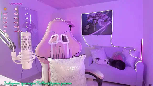 Snapshot of cute_catlyn chatting on November 19, 2025, 2:17 pm cute catlyn online show from November 19, 2025, 2:17 pm