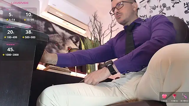 Snapshot of randyluke chatting on December 4, 2024, 11:52 am randyluke online show from December 4, 2024, 11:52 am