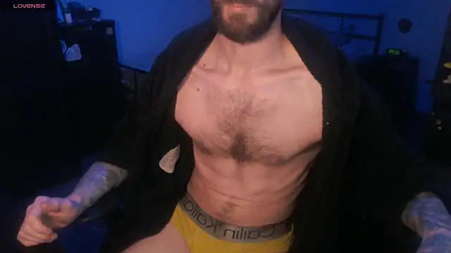 Snapshot of SexxxyLouis chatting on October 8, 2025, 7:50 am SexxxyLouis online show from October 8, 2025, 7:50 am