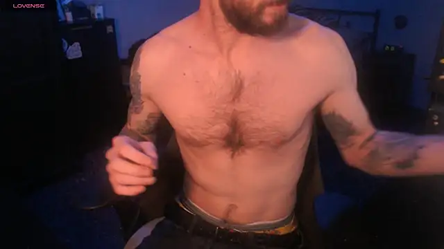 Snapshot of SexxxyLouis chatting on October 15, 2025, 10:04 am SexxxyLouis online show from October 15, 2025, 10:04 am