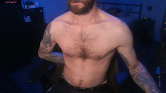 Snapshot of SexxxyLouis chatting on October 16, 2025, 7:37 pm SexxxyLouis online show from October 16, 2025, 7:37 pm