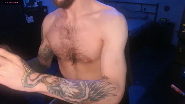 Snapshot of SexxxyLouis chatting on October 25, 2025, 10:23 am SexxxyLouis online show from October 25, 2025, 10:23 am