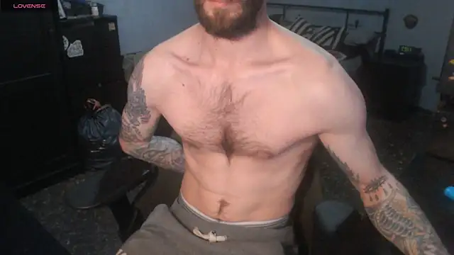 Snapshot of SexxxyLouis chatting on November 26, 2025, 10:27 am SexxxyLouis online show from November 26, 2025, 10:27 am