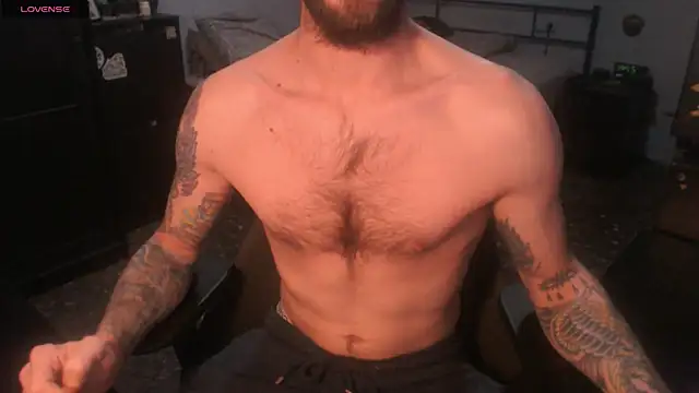 Snapshot of SexxxyLouis chatting on November 29, 2025, 8:45 pm SexxxyLouis online show from November 29, 2025, 8:45 pm