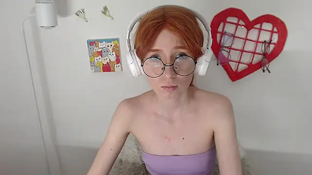  Hanna Moon  online show from June 4, 2026, 2:01 pm