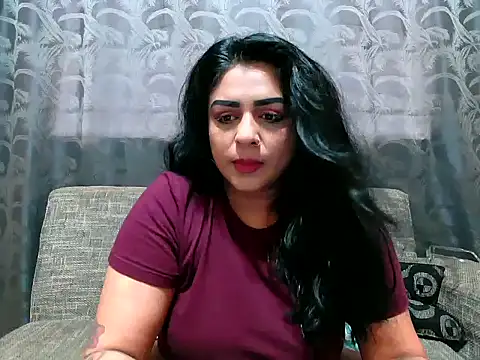 Snapshot of indianishkq7 chatting on December 17, 2024, 11:39 am indianishkq7 online show from December 17, 2024, 11:39 am