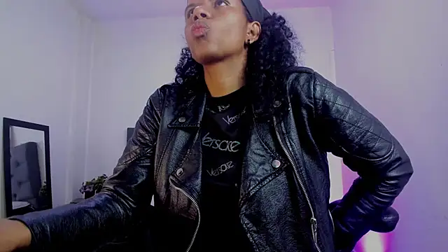 Ellie Alves online show from November 7, 2025, 1:22 pm