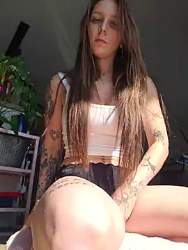 LilyOrion online show from July 11, 2026, 8:33 pm