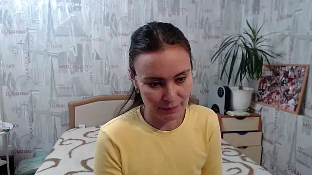 GinaQSoul online show from October 11, 2025, 9:52 am