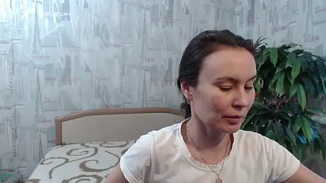 Snapshot of GinaQSoul chatting on February 16, 2026, 11:06 am GinaQSoul online show from February 16, 2026, 11:06 am