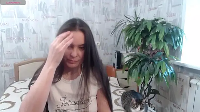 Snapshot of GinaQSoul chatting on February 27, 2026, 9:53 am GinaQSoul online show from February 27, 2026, 9:53 am