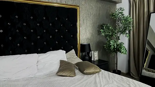 LisaCroft online show from February 9, 2025, 4:25 am