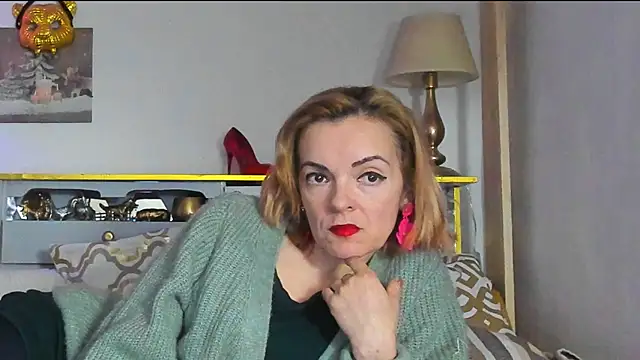 Snapshot of KateConner chatting on March 19, 2025, 10:53 pm KateConner online show from March 19, 2025, 10:53 pm