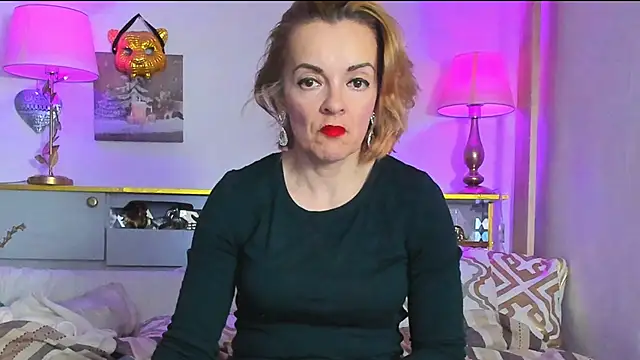 Snapshot of KateConner chatting on March 22, 2025, 5:52 pm KateConner online show from March 22, 2025, 5:52 pm