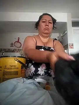 Brenda Berck  online show from February 21, 2026, 11:44 am