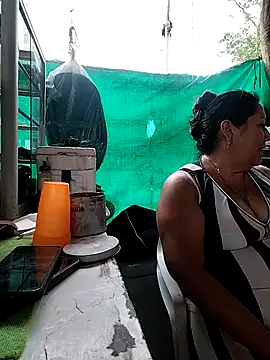 Snapshot of Brenda_Berck_ chatting on March 7, 2026, 10:18 pm Brenda Berck online show from March 7, 2026, 10:18 pm