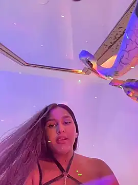 Snapshot of Fancyxlove chatting on December 30, 2024, 1:25 pm Fancyxlove online show from December 30, 2024, 1:25 pm