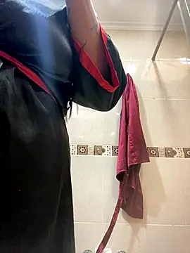 Snapshot of Fancyxlove chatting on October 29, 2025, 1:02 pm Fancyxlove online show from October 29, 2025, 1:02 pm