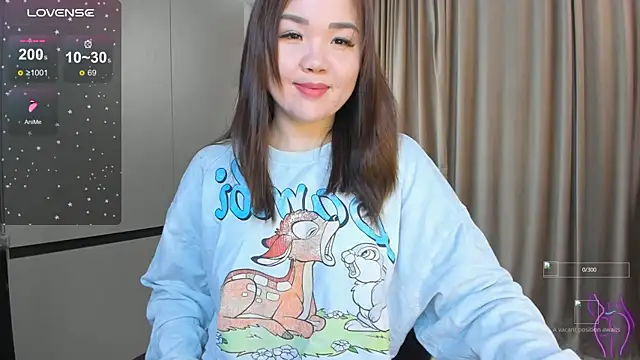 Snapshot of azure_moon2 chatting on November 14, 2025, 1:43 pm azure moon2 online show from November 14, 2025, 1:43 pm