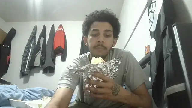 Snapshot of bigdickjojo69 chatting on April 15, 2026, 2:29 am bigdickjojo69 online show from April 15, 2026, 2:29 am