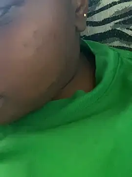 Snapshot of Cyebony chatting on January 29, 2025, 12:45 pm Cyebony online show from January 29, 2025, 12:45 pm