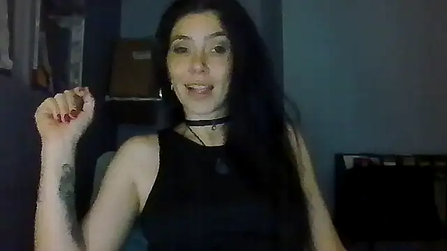 chicacastilla online show from August 8, 2026, 6:15 am