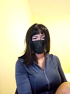 Snapshot of Latin_summer chatting on March 13, 2026, 11:11 pm Latin summer online show from March 13, 2026, 11:11 pm