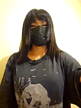 Snapshot of Latin_summer chatting on March 15, 2026, 12:38 am Latin summer online show from March 15, 2026, 12:38 am