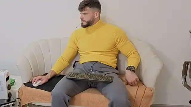 MauroTwin online show from November 12, 2025, 5:57 pm