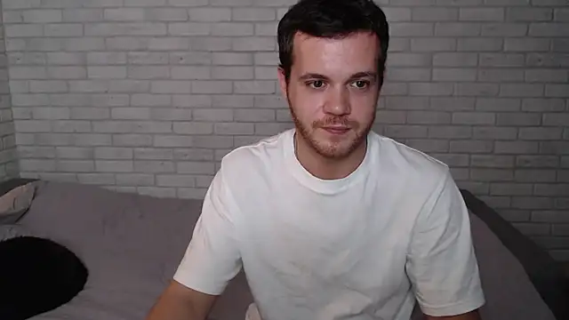 Alexxx horny online show from October 12, 2025, 4:39 pm