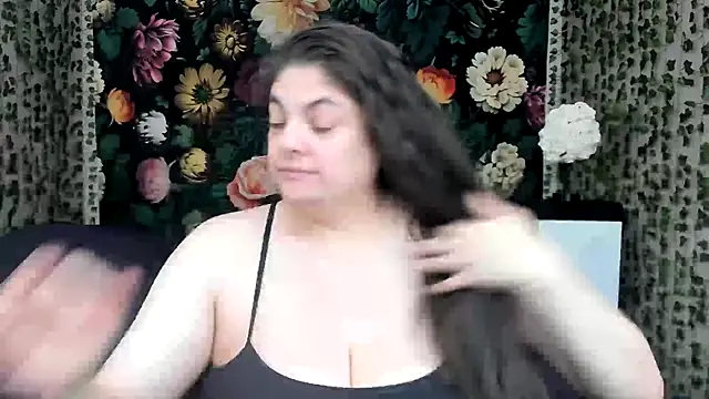 Exotic-Melons online show from December 15, 2024, 11:31 pm