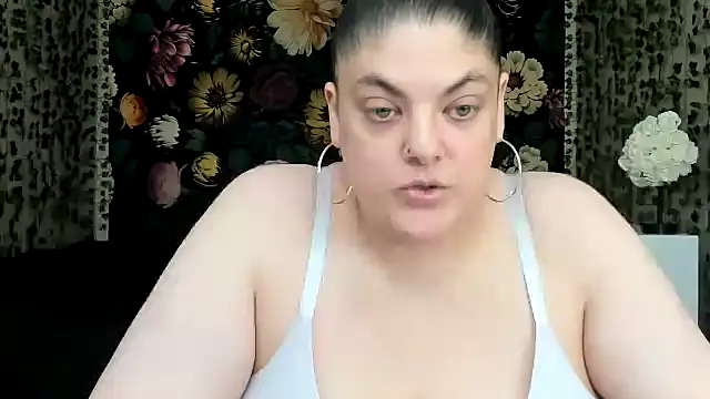 Snapshot of Exotic-Melons chatting on July 17, 2026, 10:36 pm Exotic-Melons online show from July 17, 2026, 10:36 pm
