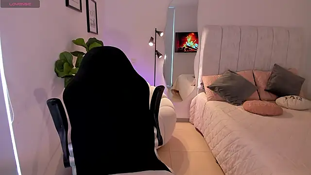 AmyWood online show from March 24, 2026, 8:47 pm