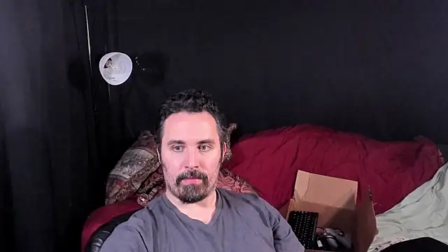 Metalstud online show from November 26, 2025, 1:39 am