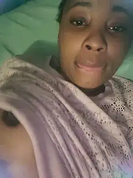 Snapshot of BlueberryDiamond chatting on February 15, 2025, 6:12 pm BlueberryDiamond online show from February 15, 2025, 6:12 pm