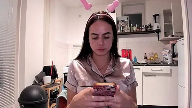 Snapshot of fantasydollx chatting on November 13, 2025, 5:45 pm fantasydollx online show from November 13, 2025, 5:45 pm