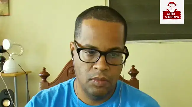 Snapshot of thesugar32 chatting on December 6, 2024, 12:27 pm thesugar32 online show from December 6, 2024, 12:27 pm