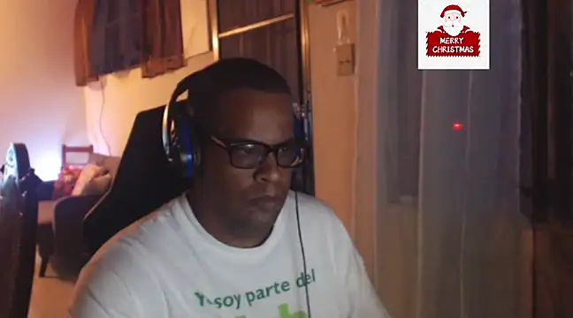 Snapshot of thesugar32 chatting on December 9, 2024, 2:02 am thesugar32 online show from December 9, 2024, 2:02 am