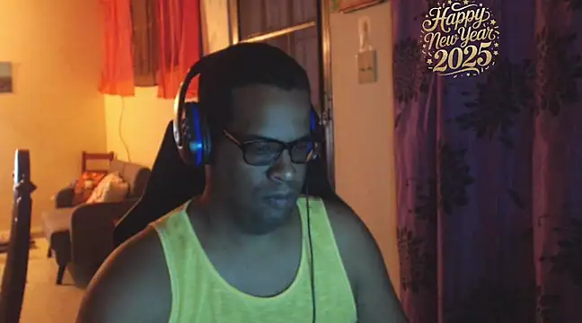 Snapshot of thesugar32 chatting on December 31, 2024, 2:19 am thesugar32 online show from December 31, 2024, 2:19 am