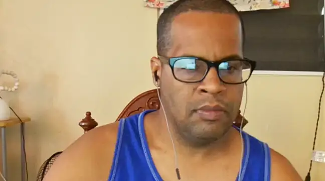 Snapshot of thesugar32 chatting on January 9, 2025, 12:30 pm thesugar32 online show from January 9, 2025, 12:30 pm