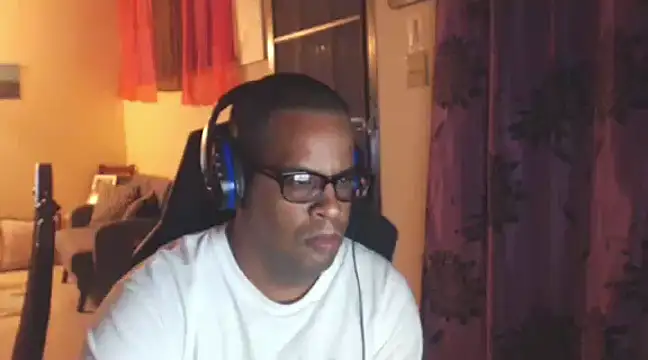 Snapshot of thesugar32 chatting on January 11, 2025, 1:59 am thesugar32 online show from January 11, 2025, 1:59 am