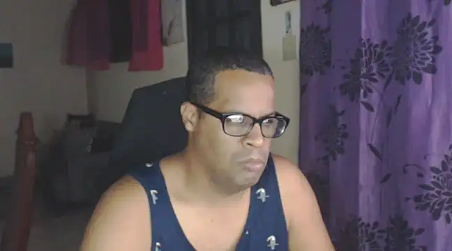 Snapshot of thesugar32 chatting on January 21, 2025, 1:39 am thesugar32 online show from January 21, 2025, 1:39 am