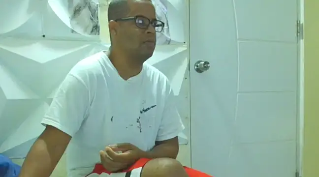 Snapshot of thesugar32 chatting on February 15, 2025, 12:54 pm thesugar32 online show from February 15, 2025, 12:54 pm