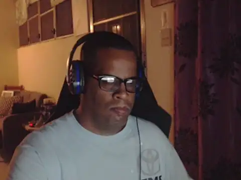 Snapshot of thesugar32 chatting on February 19, 2025, 1:29 am thesugar32 online show from February 19, 2025, 1:29 am