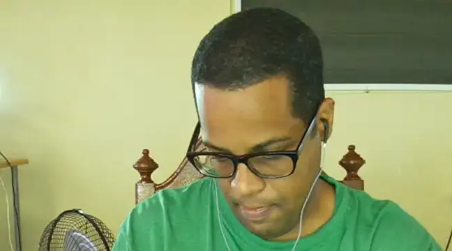 Snapshot of thesugar32 chatting on March 10, 2025, 12:26 pm thesugar32 online show from March 10, 2025, 12:26 pm