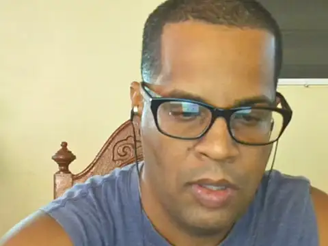 Snapshot of thesugar32 chatting on September 27, 2025, 12:43 pm thesugar32 online show from September 27, 2025, 12:43 pm