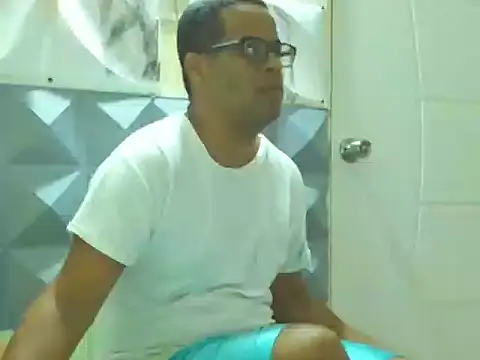 Snapshot of thesugar32 chatting on October 20, 2025, 1:00 pm thesugar32 online show from October 20, 2025, 1:00 pm